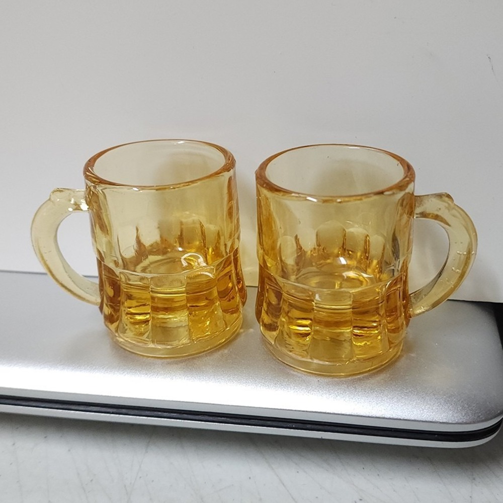 Set of 2 Vintage Federal Glass Yellow‎ Amber Mini Beer Mug Shot Glasses